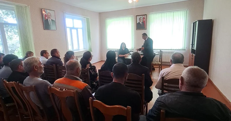 32 saylı Yol İstismar İdarəsi ərazi partiya təşkilatında dəyirmi masa keçirildi FOTO