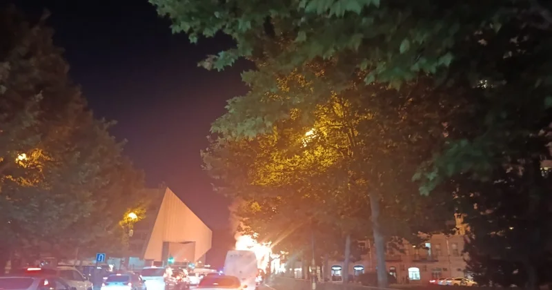 Heydər Əliyev Sarayının yaxınlığında avtobus yanıb
