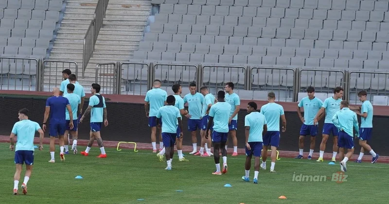 “Dinamo”nun “Tofiq Bəhramov” stadionunda açıq məşqi keçirilib FOTO