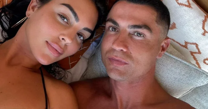 Ronaldo 10 illik nişanlısı ilə ilə rəsmən evləndi