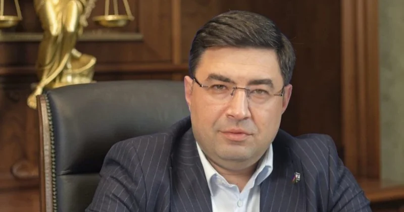 Bütün faktları və sübutları qanunla müəyyən edilmiş qaydada təqdim etməyə hazıram