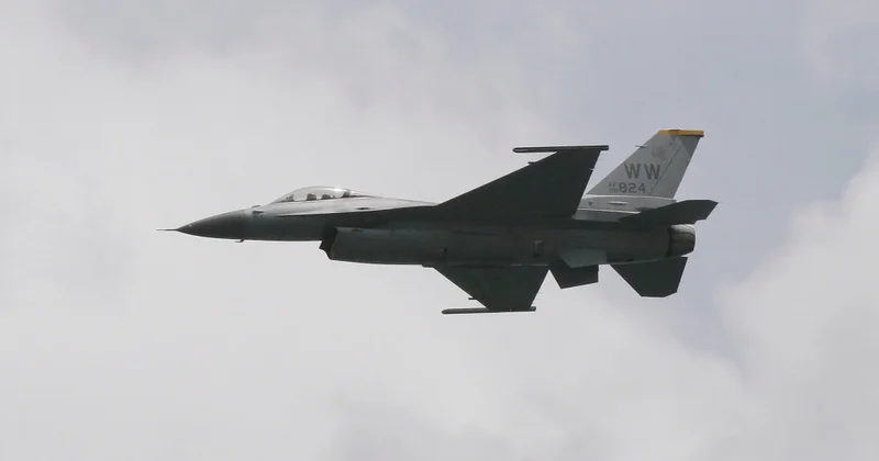 Türkiyədə F 16 qəzası: pilot katapult etdi