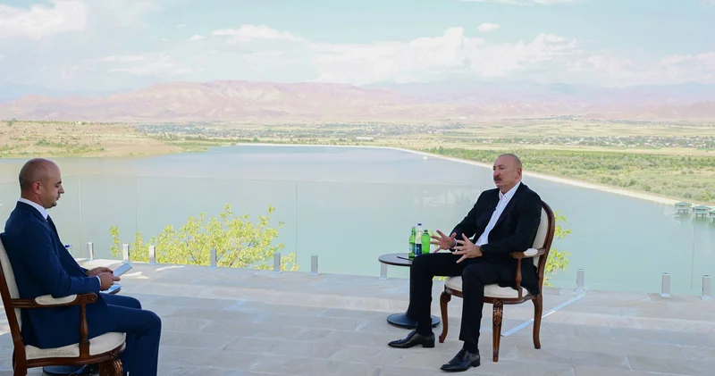 Müstəqilliyimizin təməl daşı, müasir Azərbaycanın strateji qalası ŞƏRH