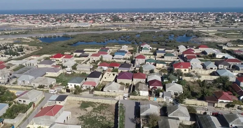 Bakıda torpaq niyə bahalaşır?