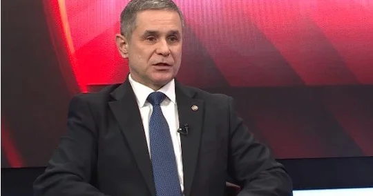 Nazir rusca verilən sualı cavablandırmaqdan imtina etdi VİDEO