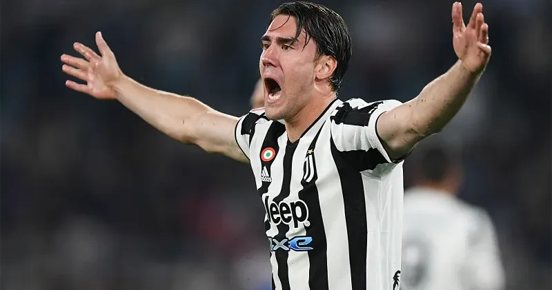 Beşiktaş Serbiya millisinin hücumçusu ilə ortaq məxrəcə gəlib