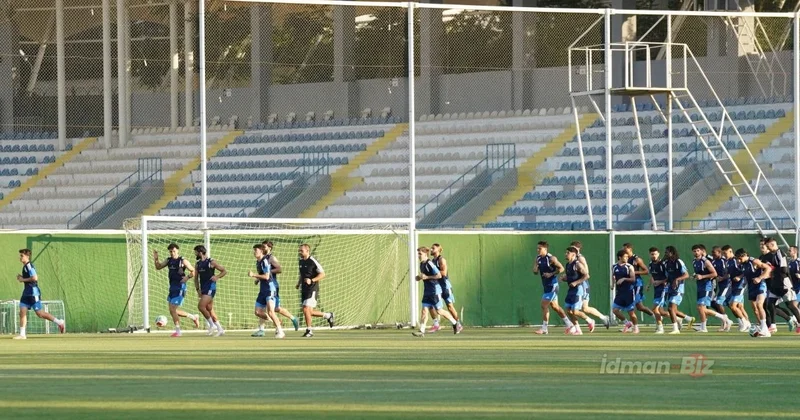 “Qarabağ” “Dinamo” ilə oyundan öncə son məşqini keçirib FOTO