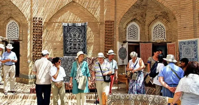 Özbəkistana ilin əvvəlindən 7,7 milyondan çox turist gəlib