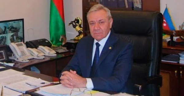 Rektor Yusif Yusibov mebel mağazası ilə müqvilə bağlaya bilər 116 min manatlıq