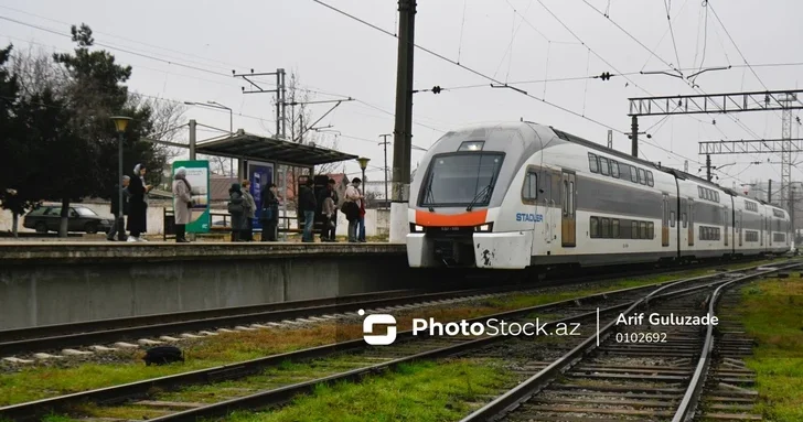 Технический сбой парализовал движение поездов на маршруте Баку Сумгайыт