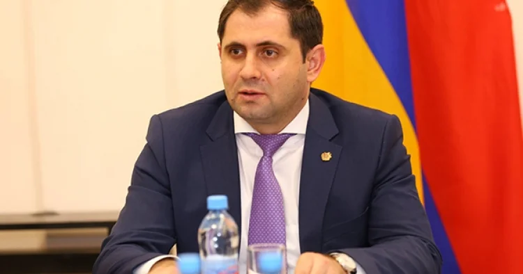 Papikyan NATO səfirləri ilə görüşüb