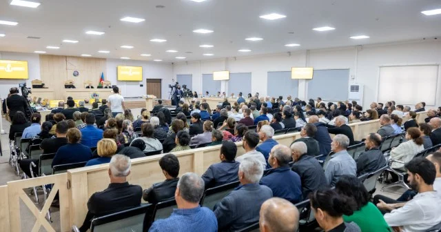 Azərbaycanlı deputatların olduğu vertolyotun vurulması ilə bağlı sənədlər araşdırıldı MƏHKƏMƏ