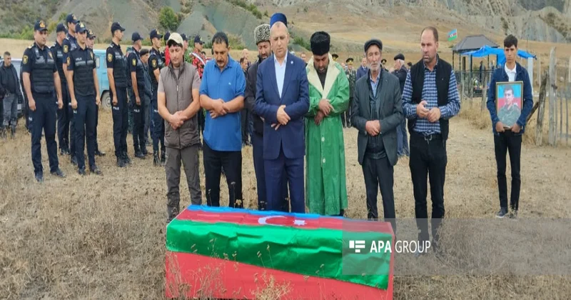 Birinci Qarabağ müharibəsində şəhid olan hərbçi Murad Vəliyevin qalıqları Qubada dəfn olunub FOTO
