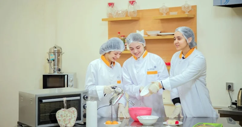 Qadınların peşə ixtisaslarına marağı sürətlə artır
