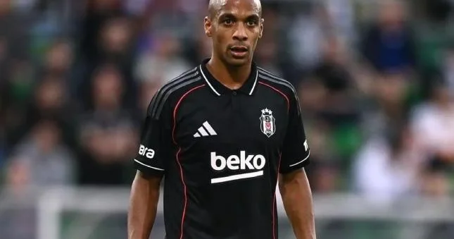 Beşiktaş ın futbolçusu Yunanıstan KLUBUNDA