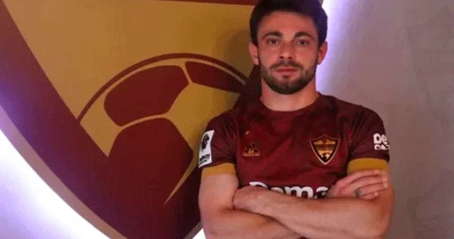 Azərbaycanlı futbolçu rəsmən Cənubi Afrika klubunda