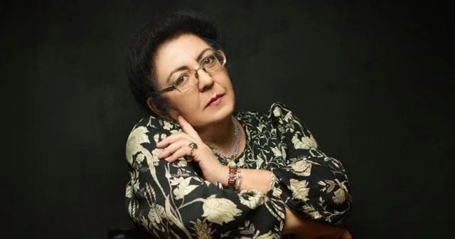 İlk dəfə səndən ayrılanda ağladım