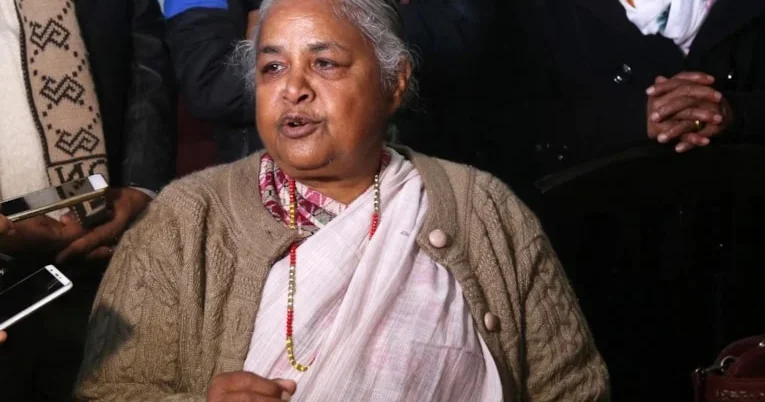 Nepalda etirazçılar hökuməti devirdi, seçim mesajlaşma proqramı ilə oldu