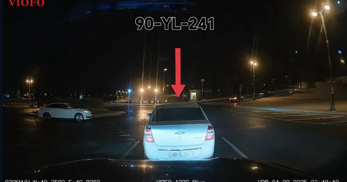 Bu dairədə əksər sürücülər çaş baş qalırlar: Yol verməyə ehtiyac yoxdur VİDEO