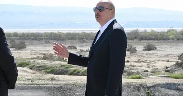 Ermənistanda ordu ilə bağlı qərar Əliyevin tələbidir?