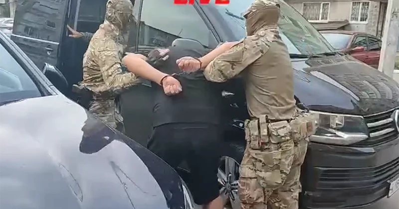 Solovyova sui qəsd planlaşdırdığına görə saxlanıldı Video