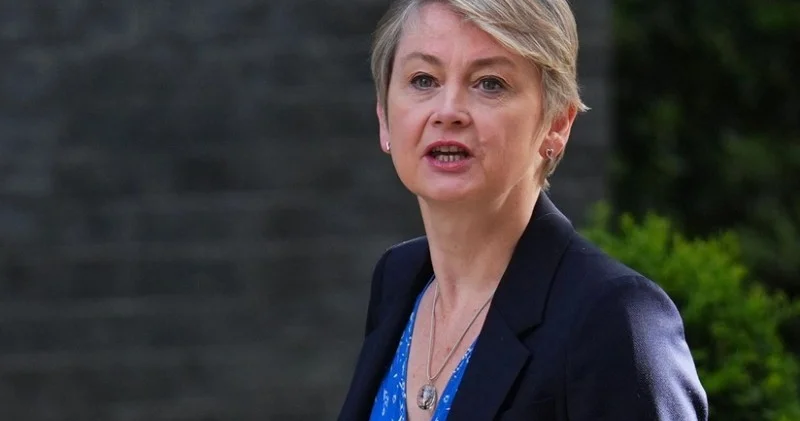 Britaniyanın yeni XİN başçısı ilk səfərini Ukraynaya edəcək