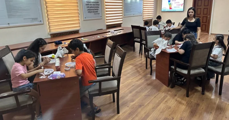 Salyanda ustad dərsi: “Fırça izində nağıllar”