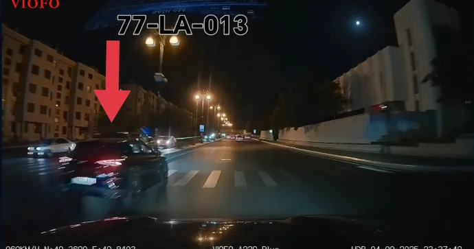Yol nişanlarına əhəmiyyət verməyən sürücü yüksək sürətlə şütüyüb getdi VİDEO