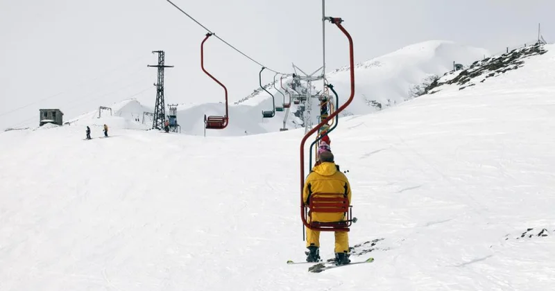 Elbrus dağında iki nəfər həlak olub