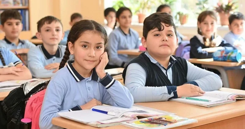 Riyaziyyatda oğlanlar, oxuyub anlamada qızlar öndədir