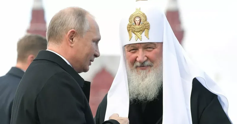 Патриарх Киррилл: Мой отец крестил Путина