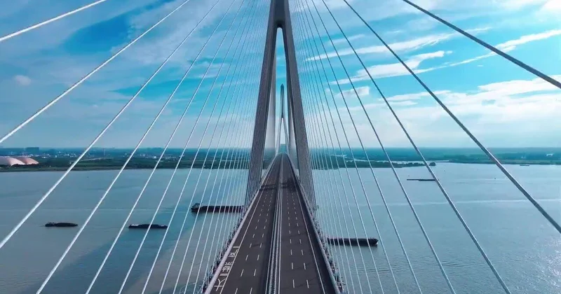 В Китае открыли самый длинный в мире вантовый мост ВИДЕО