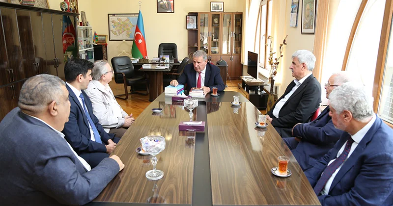 Ədəbiyyat İnstitutunda Dünya Söz Akademiyasının İdarə Heyətinin sədri ilə görüş olub