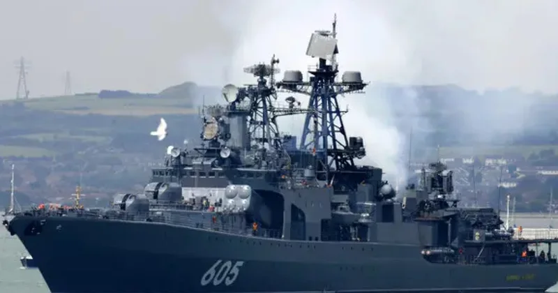 Российские военные корабли на базе в Сирии