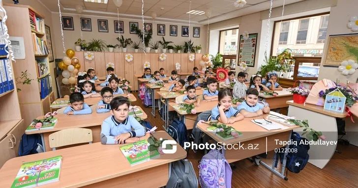 В Азербайджане стали известны сроки дополнительного набора первоклассников