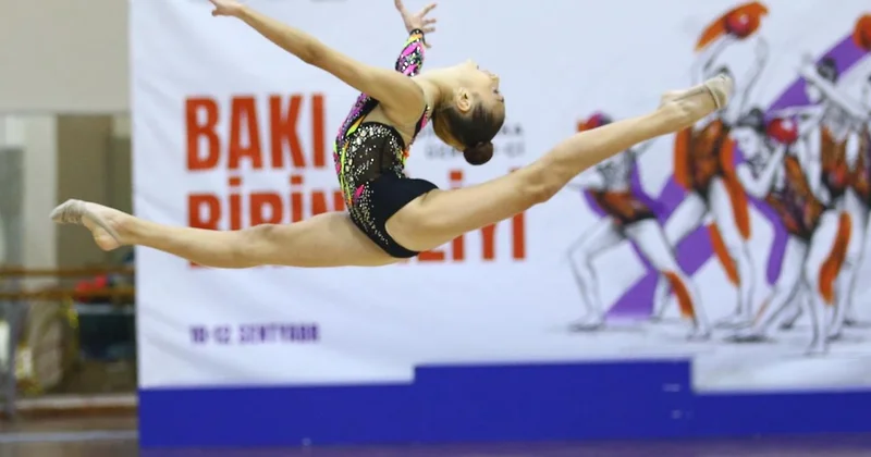 Bədii gimnastika üzrə 31 ci Bakı birinciliyinin ikinci yarış günü başa çatıb FOTO