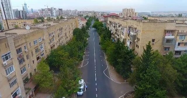 "Ulduz" stansiyasının önündən keçən yola asfalt çəkilir
