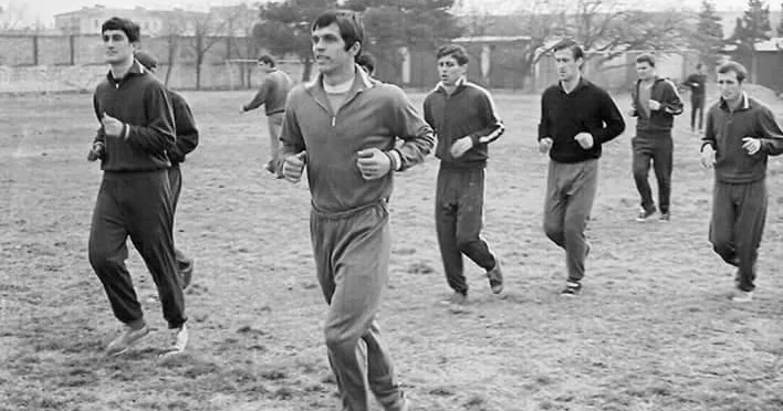 1971 ci il: “Neftçi”məşq zamanı Tarixin səsi