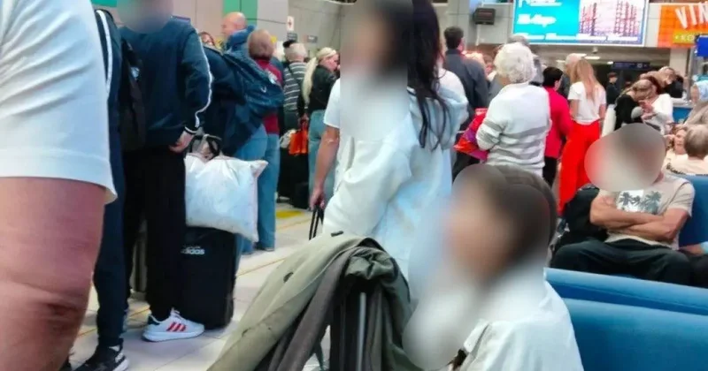 Самолет Москва Сочи экстренно сел в Грозном Угроза дронов
