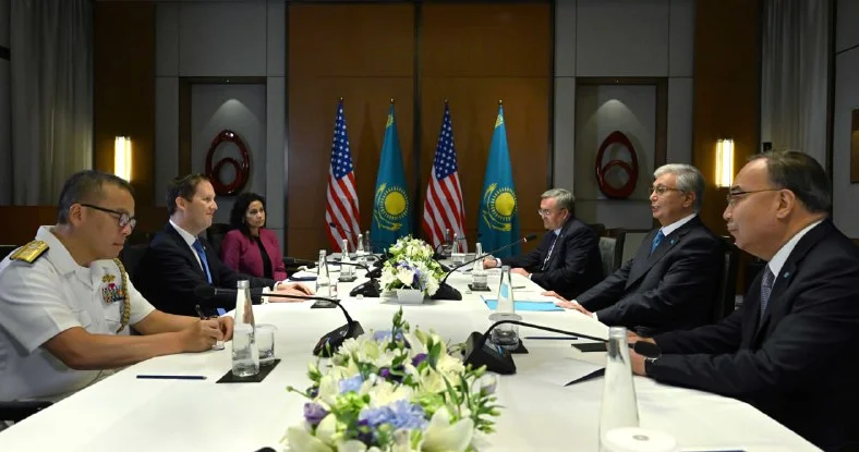 Токаев и спецпосланник Трампа обсудили развитие отношений Казахстана и США