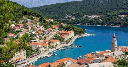 Bu ölkədə 200 minə yaxın vətəndaşın bank hesabı bloklandı