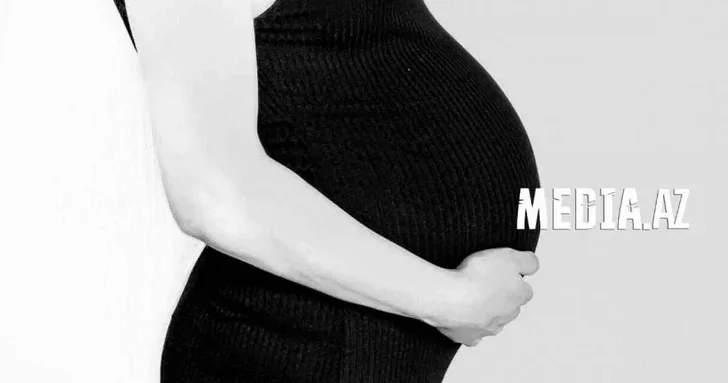 В Азербайджане девушка стала матерью в 16 лет