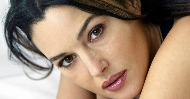61 yaşlı Monika Belluççi 40 il ərzində belə DƏYİŞİB FOTOlar