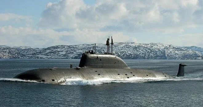 Rusiya sualtı qayığı Fransa sahillərində NATO dan açıqlama