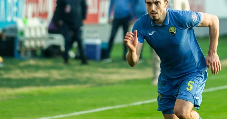 Kəpəz sabiq futbolçusunu qaytardı RƏSMİ