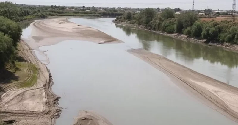 Жители Сальяна бьют тревогу: пересыхает один из притоков Куры ФОТО