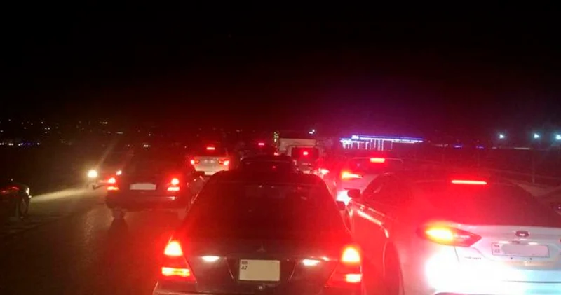 Bakı Qazax yolu bağlanıb SƏBƏB KONKRET