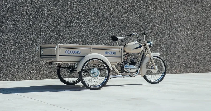 Итальянская легенда с мотором от мопеда: Maserati Tipo 50 Ciclocaro на аукционе ФОТО