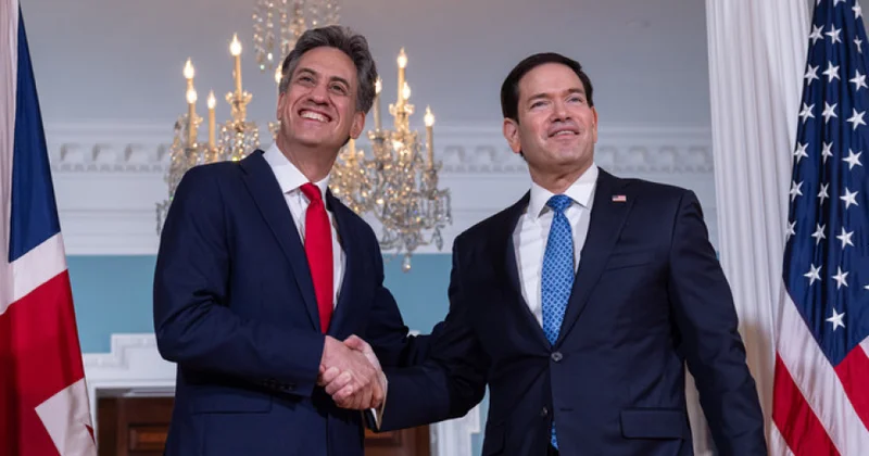 Rubio və Miliband Böyük Britaniyada ABŞ aktivlərinin qorunmasını müzakirə ediblər