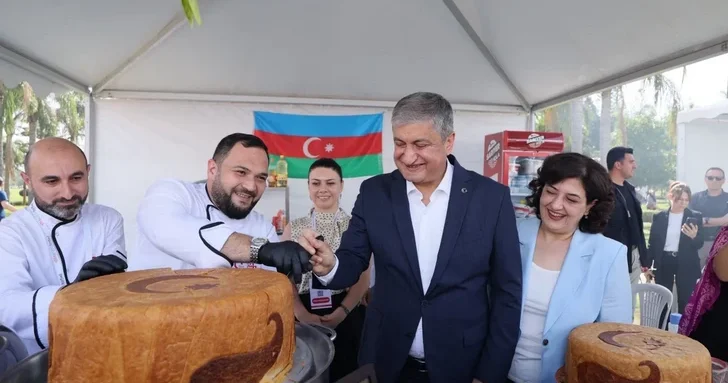 Азербайджан представил национальную кухню на Международном фестивале вкуса в Турции